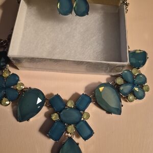Elegant Blue and Green Statement Necklace and Earring Set